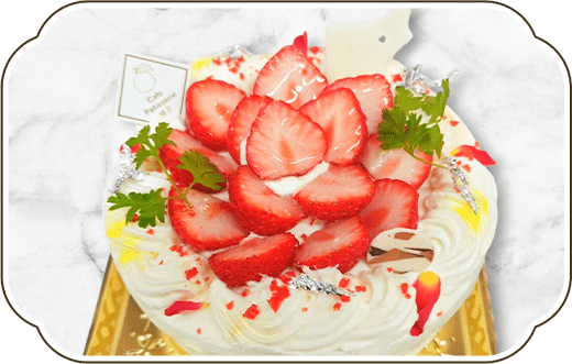 イチゴのホールケーキ